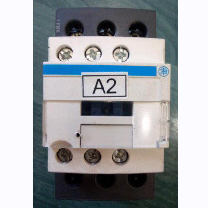 Контактор LC1D25BD 25A Фото товара Контактор LC1D25BD 25A