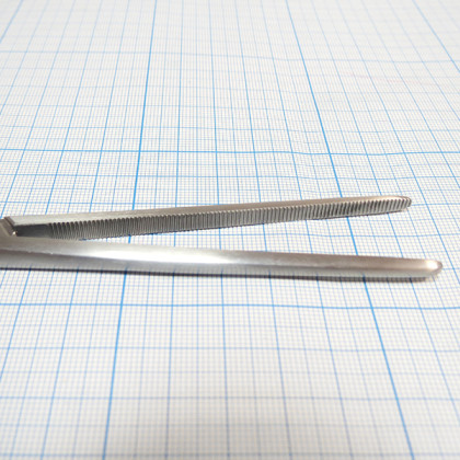 Зажим кровоостанавливающий зубчатый прямой №3 17-256 Фото товара Зажим кровоостанавливающий зубчатый прямой №3 17-256