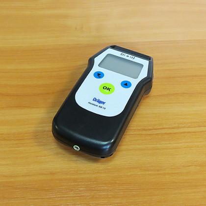 Алкотестер Drager Alcotest 6810 с принтером Фото товара Алкотестер Drager Alcotest 6810 с принтером