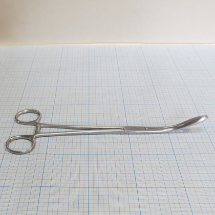 Корнцанг изогнутый 19-922 (Щ-20) 260мм Maier Фото товара Корнцанг изогнутый 19-922 (Щ-20) 260мм Maier