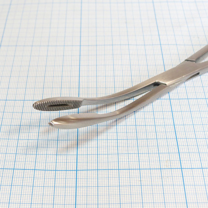 Корнцанг изогнутый 19-922 (Щ-20) 260мм Maier Фото товара Корнцанг изогнутый 19-922 (Щ-20) 260мм Maier