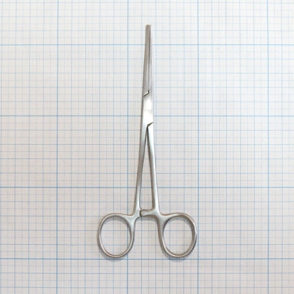 Зажим кровоостанавливающий зубчатый прямой 17-373 Фото товара Зажим кровоостанавливающий зубчатый прямой 17-373