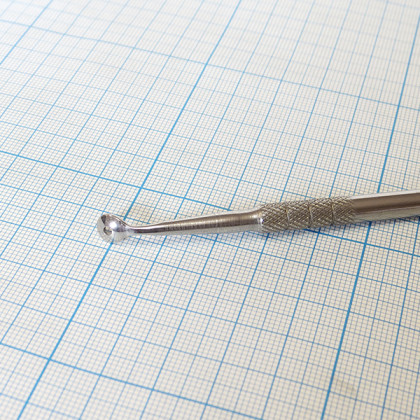 Угревыдавливатель с круглой и овальной ложкой 6 мм 7 отверстий Фото товара Угревыдавливатель с круглой и овальной ложкой 6 мм 7 отверстий