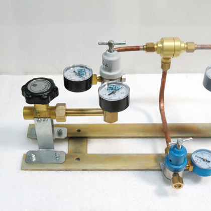 Фото товара Щит автопереключения газовых рамп с сетевым редуктором (закись азота)