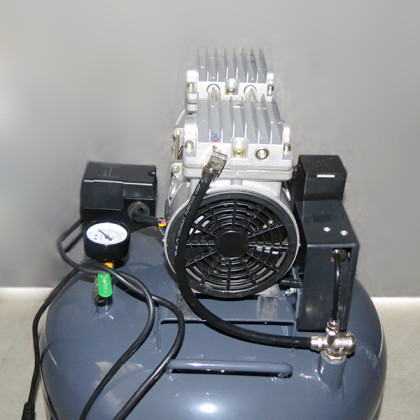 Компрессор стоматологический безмасляный WUERWEI OIL LESS 35 W-602 Фото товара Компрессор стоматологический безмасляный WUERWEI OIL LESS 35 W-602