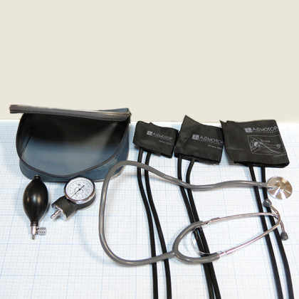 Тонометр ИАД-01-1 механический педиатрический (комплектация 7) Фото товара Тонометр ИАД-01-1 механический педиатрический (комплектация 7)