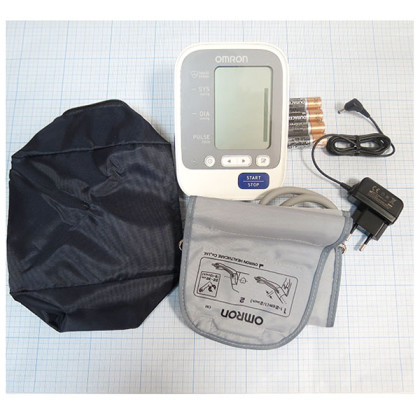 Тонометр автоматический Omron M3 Eco c адаптером Фото товара Тонометр автоматический Omron M3 Eco c адаптером