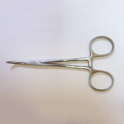 Зажим кровоостанавливающий изогнутый 125 мм 17-142 Москит Фото товара Зажим кровоостанавливающий изогнутый 125 мм 17-142 Москит