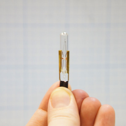 Лампа коммутаторная миниатюрная КМ 60-55 Фото товара Лампа коммутаторная миниатюрная КМ 60-55