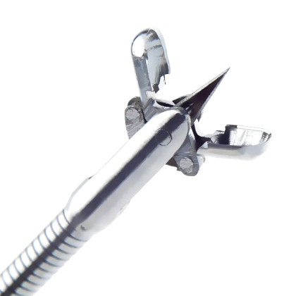 Щипцы биопсийные овальные бранши с иглой, одноразовые Фото товара Щипцы биопсийные овальные бранши с иглой, одноразовые