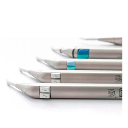 Mini Light 3F – трехфункциональный угловой пистолет вода/воздух для стоматологической установки Фото товара Mini Light 3F – трехфункциональный угловой пистолет вода/воздух для стоматологической установки