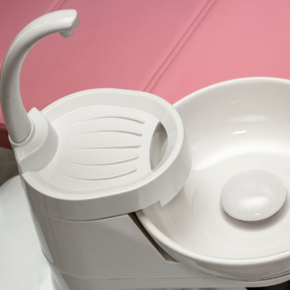 Woson WOD 550 - детская стоматологическая установка с подкатным блоком, цвет черная слива Фото товара Woson WOD 550 - детская стоматологическая установка с подкатным блоком, цвет черная слива