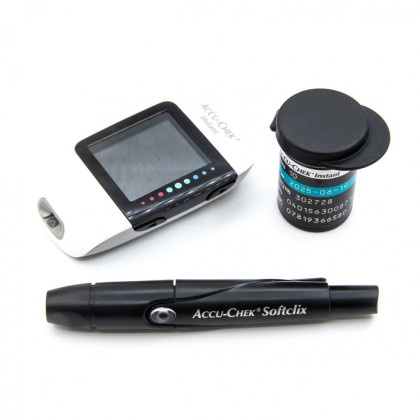 Глюкометр Акку-Чек Инстант Фото товара Глюкометр Акку-Чек Инстант