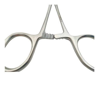 Зажим с кремальерой для операционного белья 146мм Surgicon Фото товара Зажим с кремальерой для операционного белья 146мм Surgicon