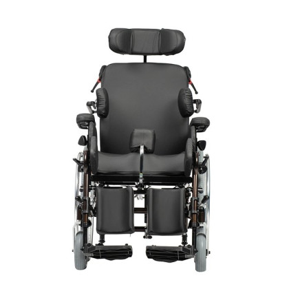 Инвалидная кресло-коляска механическая Ortonica Comfort 600 Фото товара Инвалидная кресло-коляска механическая Ortonica Comfort 600