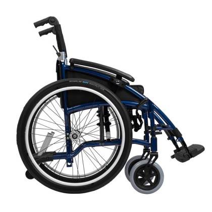 Фото товара Инвалидная кресло-коляска механическая Ortonica Desk 4000