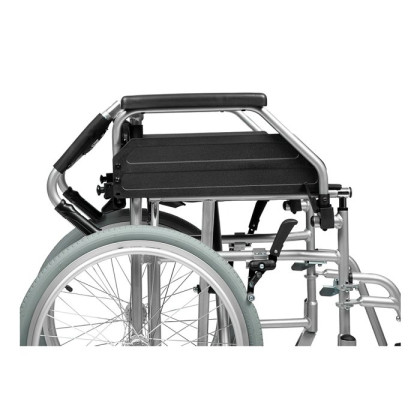 Кресло-коляска инвалидная механическая Ortonica Home 70 Фото товара Кресло-коляска инвалидная механическая Ortonica Home 70