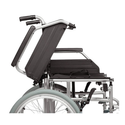 Кресло-коляска инвалидная механическая Ortonica Home 70 Фото товара Кресло-коляска инвалидная механическая Ortonica Home 70
