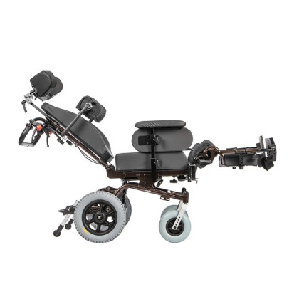 Кресло-коляска инвалидная механическая Ortonica Luxe 200 Фото товара Кресло-коляска инвалидная механическая Ortonica Luxe 200