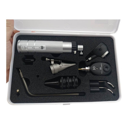 Набор для ЛОР врача Бейсик С10/Е16 KaWe - офтальмоскоп 6 апертур и отоскоп с принадлежностями Фото товара Набор для ЛОР врача Бейсик С10/Е16 KaWe - офтальмоскоп 6 апертур и отоскоп с принадлежностями