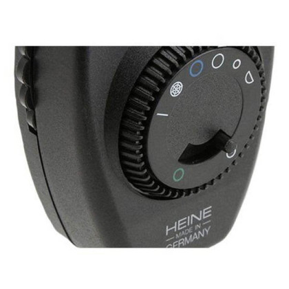 Отоскоп медицинский BETA 400 LED с рукояткой перезаряжаемой BETA 4 NT и Офтальмоскоп прямой медицинский BETA 200 в наборе Heine Фото товара Отоскоп медицинский BETA 400 LED с рукояткой перезаряжаемой BETA 4 NT и Офтальмоскоп прямой медицинский BETA 200 в наборе Heine