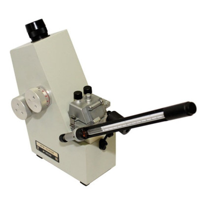 Рефрактометр ИРФ-454 Б2М с подсветкой и дополнительной шкалой Фото товара Рефрактометр ИРФ-454 Б2М с подсветкой и дополнительной шкалой