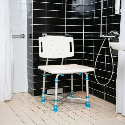 Стул для ванной комнаты LUX 660 Фото товара Стул для ванной комнаты LUX 660