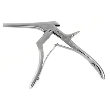 Щипцы выкусывающие Керрисона, 130 градусов, 2 мм, с выталкивателем ПТО Медтехника Фото товара Щипцы выкусывающие Керрисона, 130 градусов, 2 мм, с выталкивателем ПТО Медтехника